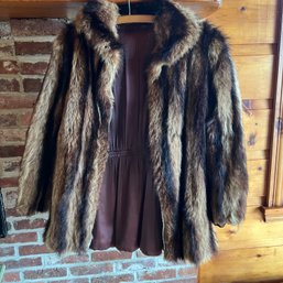 Vintage Women's Fur Coat (LR)