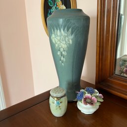 Vase - As Is - With Shaker And Royal Albert Bone China Flowers (bR 1)