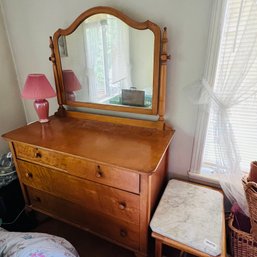 Dresser With Mirror (BR 1)