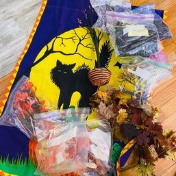 Mixed Lot Of Fall Decor, Silk Leaves, Halloween Themed Flag, Black Cloth, Trees & Fence (dining Room 48102)