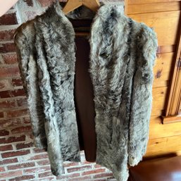 Vintage Women's R.H. White Co. Furriers Fur Coat (LR)