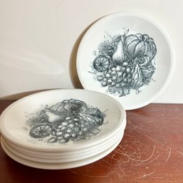 Six WEDGWOOD Plates Sold In Aid Of The Freedom From Hunger Campaign (47907)