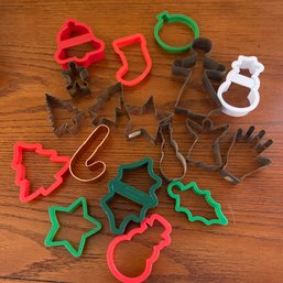 Bag Of Plastic & Metal Christmas / Holiday Themed Cookie Cutter (BR)