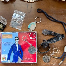 Vintage Mens Lot: Keychains & Accessories (MB)