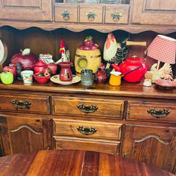 Assorted Ceramics Lot - Apple And Rooster Decor, Table Lamp, And More! (Dining Room)