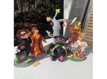 Halloween  Fall Themed Annalee Dolls From The 1990s (Garage Right) MB2