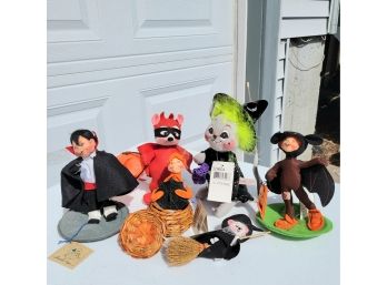 Halloween Themed Annalee Doll Lot MB2