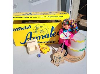 Annalee Logo Kid 1998-99 With Pins And Box MB2