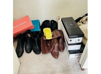 Women's Shoe Lot: Clarks, Easy Spirit And More