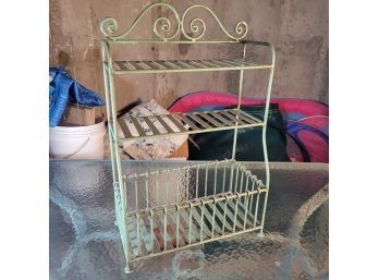 Small Green Metal Shelf (Basement)