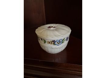 Belleek Millennium 2000 Bowl With Lid (Living Room)