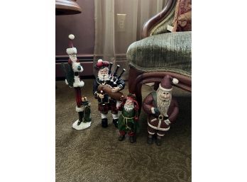 Set Of Four Santa Figures (Living Room)