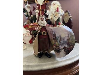 Thomas Kinkade Santa Figure (Living Room)