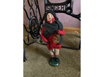 Byers' Choice Caroler With Lantern (Living Room)