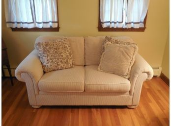 Bauhaus Loveseat (Yellow Bedroom)