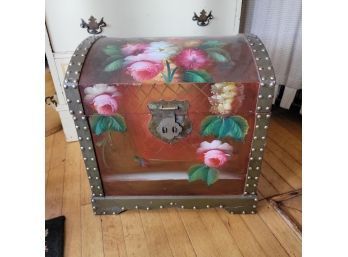 Painted Treasure Chest (Room 2)