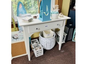 White Refinished Solid Wood Side Table 30'x27'x16' (Zone 3)