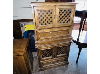 Matching Vintage Drexel Night Stands * (Barn - Side Room)