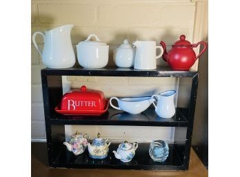 Refinished Trinket Shelf With Assorted Decorative Ceramic Items (Zone 1)