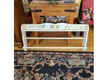 Wall Hanging Quilt Rack With Floral Design (Room 2)