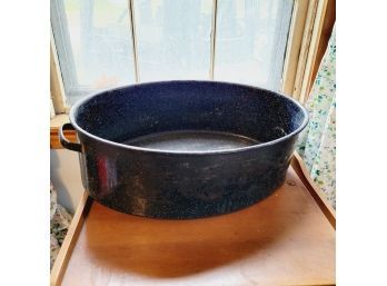 Roasting Pan (Bedroom)