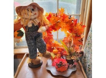 Scarecrow, Wreath And Fall Decorations (Bedroom)