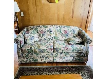 Vintage Upholstered Sleeper Sofa 72'x31'x34' (Living Room)