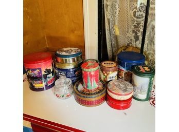 Holiday Tin & Canister Lot, Including Ornaments (first Floor Porch)