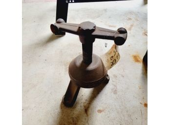 Antique Iron Gear Puller (Zone 1)