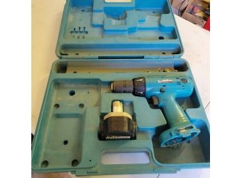 Makita Drill With Battery And Charging Port (Zone 1)