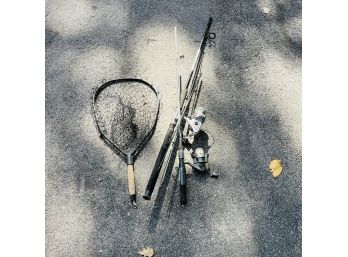 Shakespeare And Spectra Fishing Rods With Penn And Cirrus Reels (Center Zone)