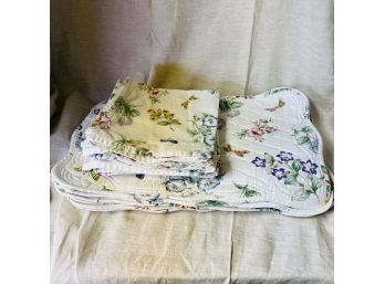 Lenox Butterfly Meadow Napkins And Placemats (Basement Room)