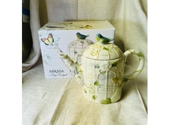 Mikasa Antique Countryside Pear Teapot (Basement Room)