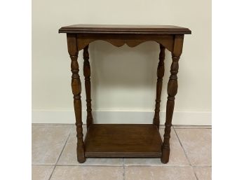 Small Wooden Accent Table 18'x23.5'x12' (Basement)