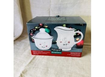 Pfaltzgraff Winterberry Sugar And Creamer Set (Basement Room)