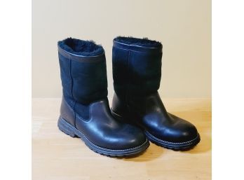 Womans Size 9 Ugg Boots In Black Leather