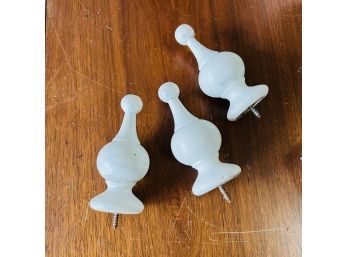 Set Of Three White Wooden Spindle Tops (JC)