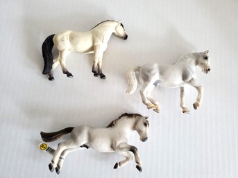 3 Schleich Horse Toy Models