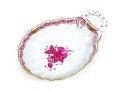 Herend Chinese Bouquet Shell Shaped Bon Bon #335 Raspberry