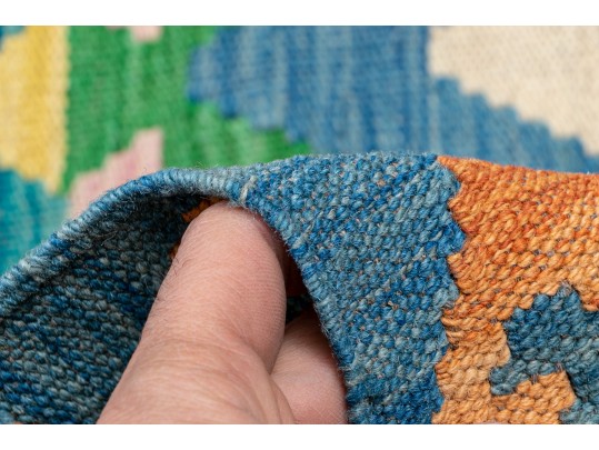 6’5”x5’1”Chobi Kiliam. 