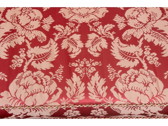 Neoclassic Cream Gilt 