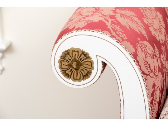 Neoclassic Cream Gilt 