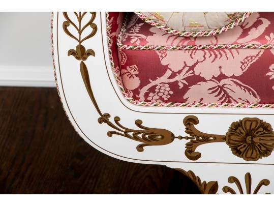 Neoclassic Cream Gilt 
