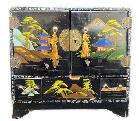 BLACK LACQUER HAND PAINTED JEWELRY BOX WITH INLAID MOTHER OF PEARL