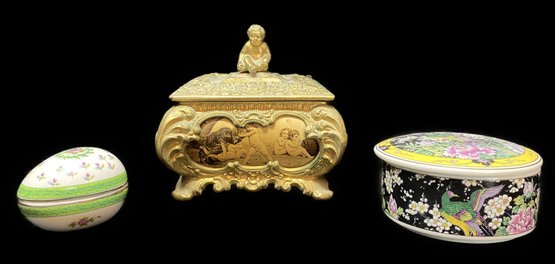 COLLECTION OF VINTAGE HADN MADE TRINKET BOXES