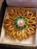 VINTAGE FAUX PEARL AND EMERALD RING AND BROOCH SET