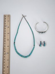 VINTAGE TURQUOISE BEADED STERLING SILVER NECKLACE, EARRINGS AND BRACELET