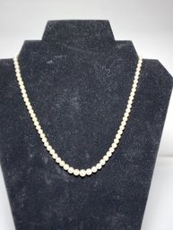 VINTAGE 16' FAUX PEARL NECKLACE