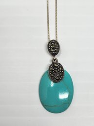 TURQUOISE AND STERLING SILVER PENDANT WITH MATCHING EARRINGS