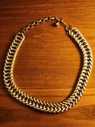 VINTAGE GOLD TONE LINK NECKLACE